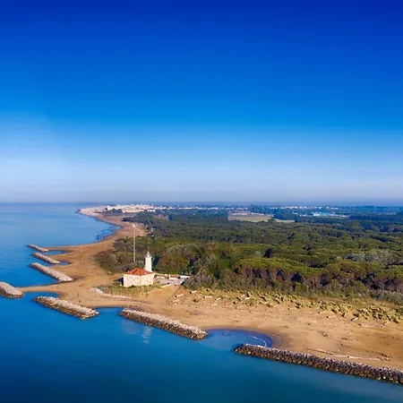 Near The Sea-beahost